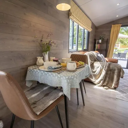 Holiday home Mallard House *